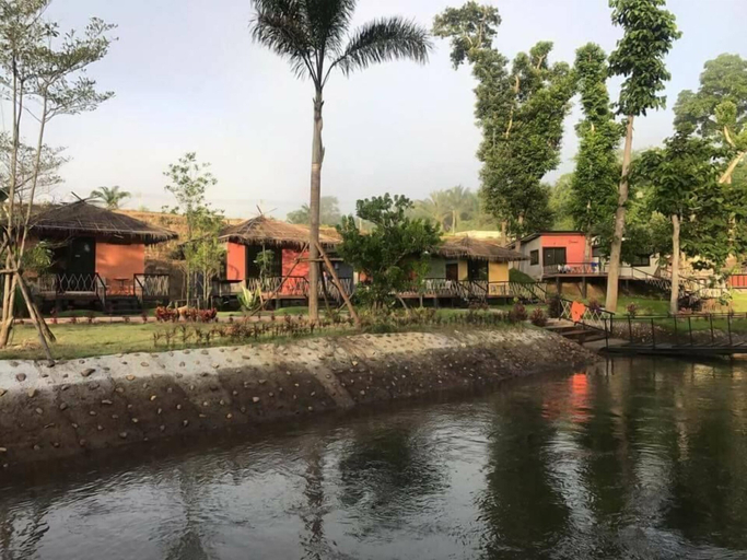 Others 4, The Raft Land, Thong Pha Phum