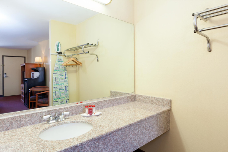 Bathroom 4, Americas Best Value Inn & Suites Bakersfield Central, Kern