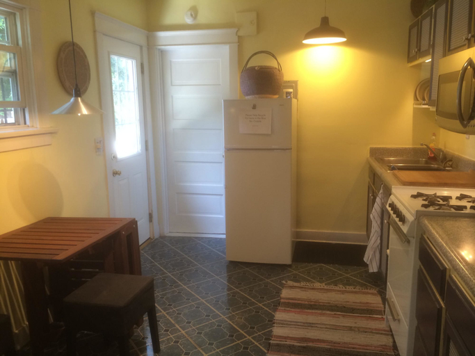 Others 5, Sanborn Guest House, Los Angeles