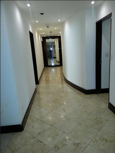 Others 5, Suites Melchor Ocampo, Mexico City