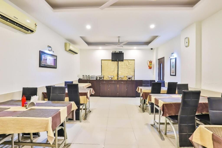 Food & Drinks, Marshall the grand, Ahmadabad