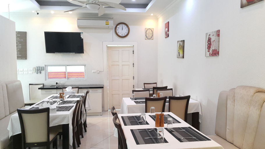 Food & Drinks 4, Vtsix Condo Service at View Talay Condo, Pattaya