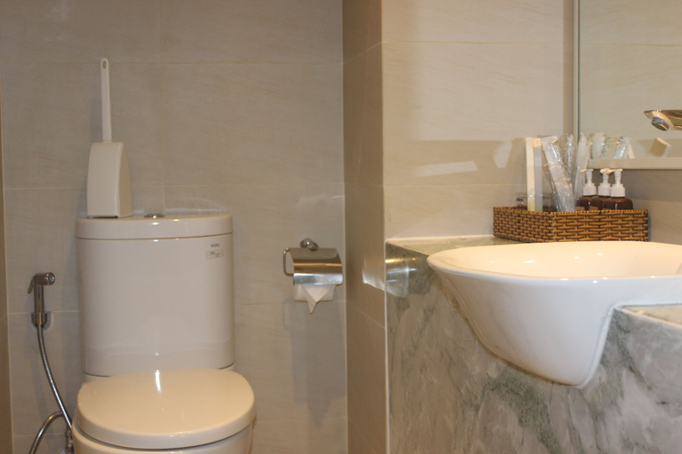Bathroom 3, iBeach Oceanview Luxury Apartment, Nha Trang