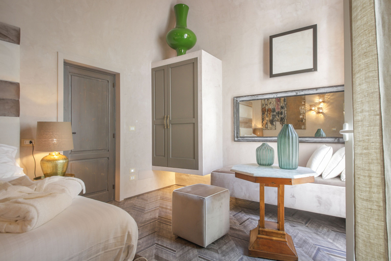Bedroom 4, Al Console Luxury Suite, Bari