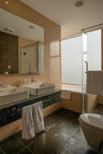 Bathroom 4, The Concord Hotel And Suites, Westlands