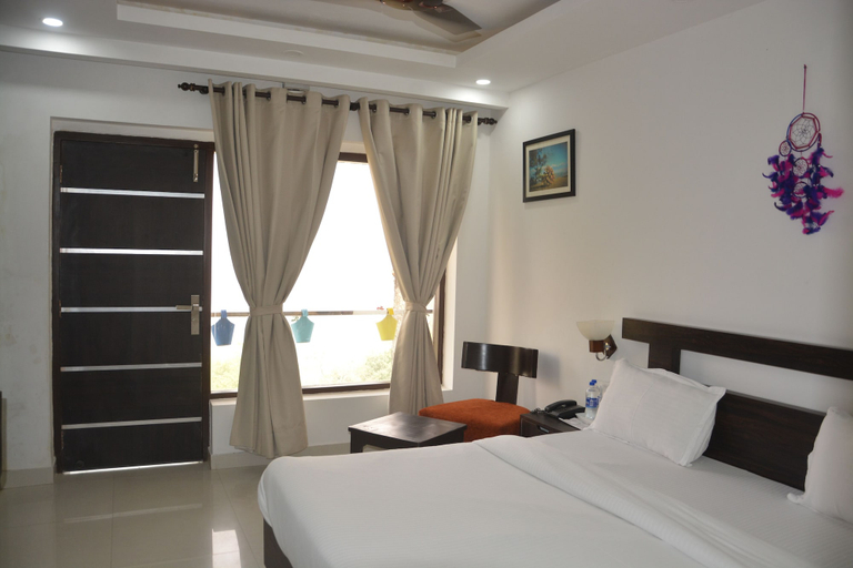 Bedroom 4, The Golden Sunrise Hotel, Nainital