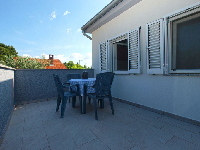 Others 4, Apartment 1215, Premantura