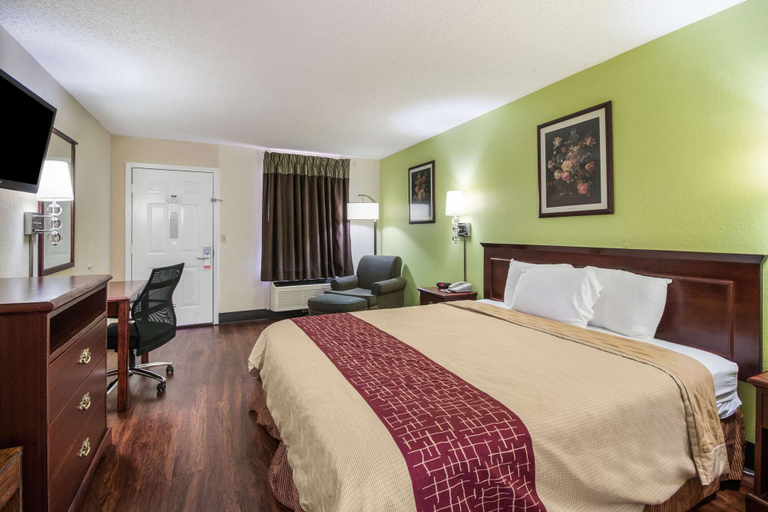 Bedroom 3, Rodeway Inn Bolivar, Hardeman