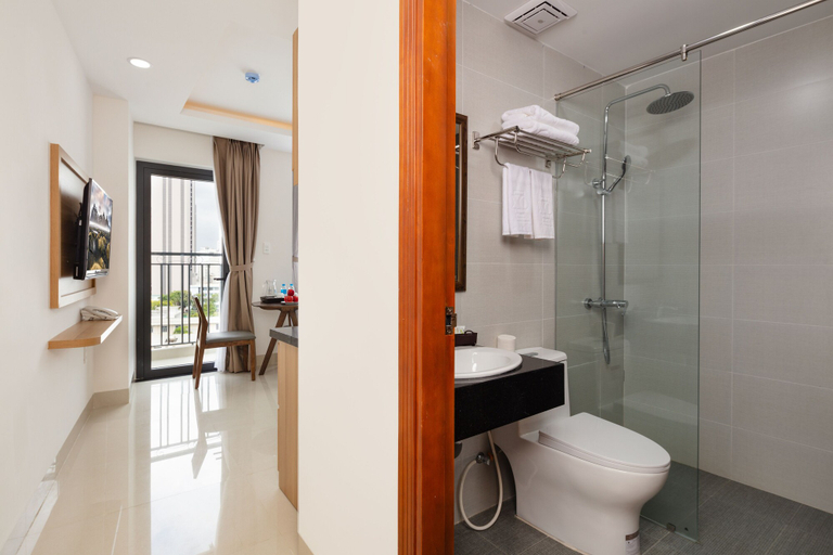 Bathroom 4, XO Hotel & Apartments, Nha Trang
