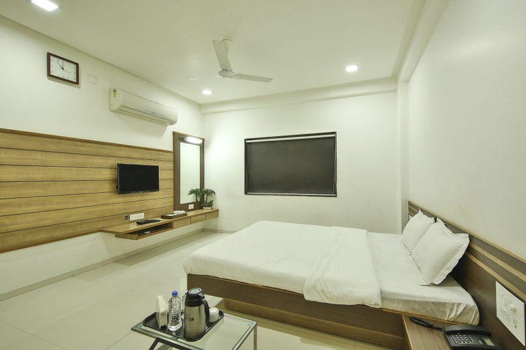 Bedroom 4, Radhe Upavan Resort, Ahmadabad