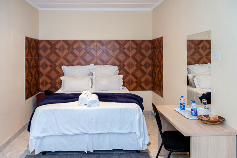 Bedroom 3, Glen Lodge & Tours, Matobo