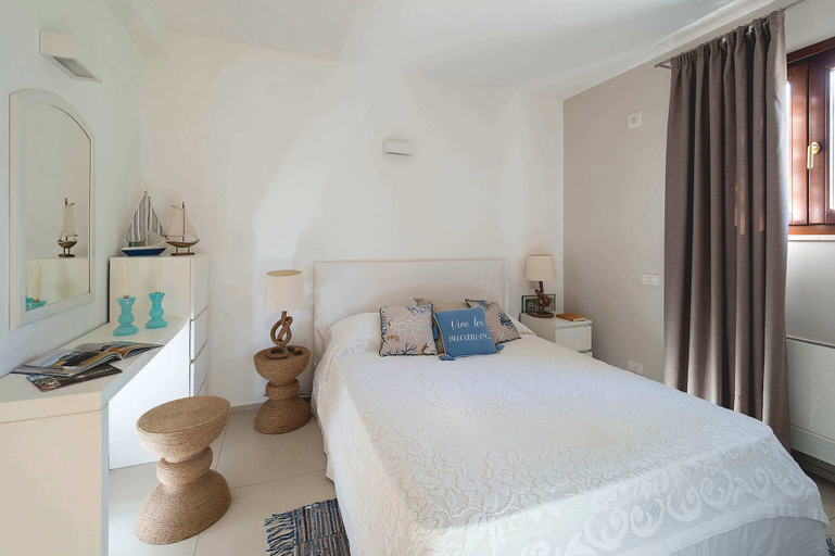 Bedroom 3, Nettuno, Palermo