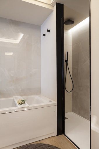 Bathroom 5, Nivia Born Boutique Hotel, Baleares