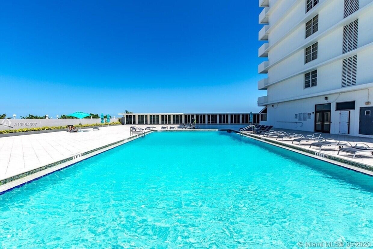 Sport & Beauty, Pavilion Beach, Miami-Dade