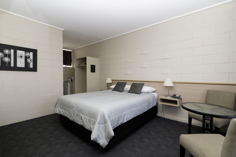 Bedroom 12