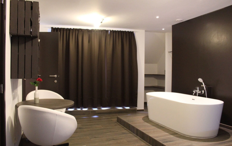 Bathroom 2, Villa Verde, West-Vlaanderen