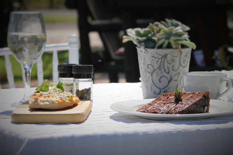 Food & Drinks 5, Damas, Cape Winelands