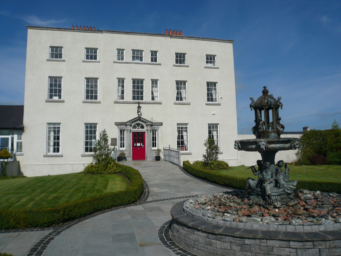 Exterior & Views 2, New Forest Golf Club Apartments