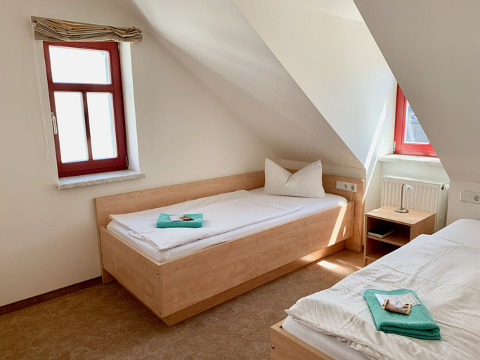 Bedroom 3, Evangelisches Allianzhaus Bad Blankenburg, Saalfeld-Rudolstadt