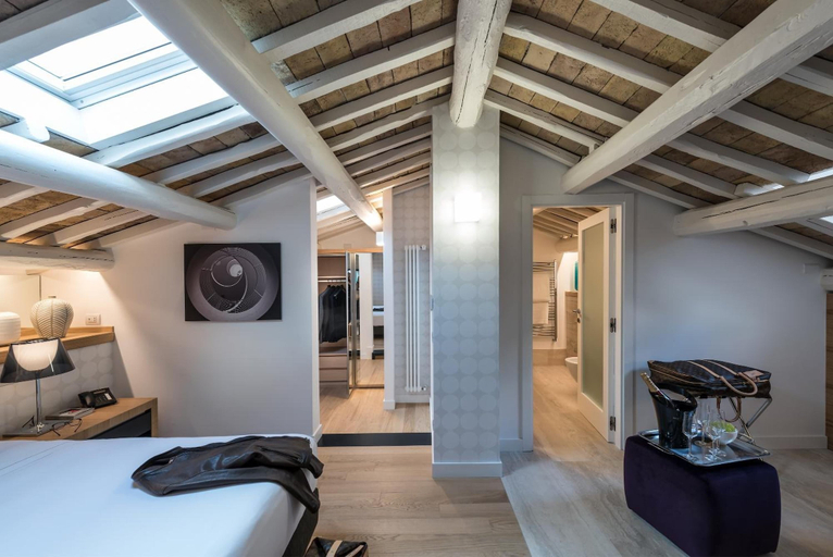 Bedroom 3, Laurina 33, Rome