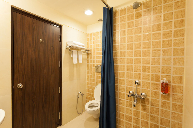 Bathroom 4, Ginger Noida Sector 63, Gautam Buddha Nagar