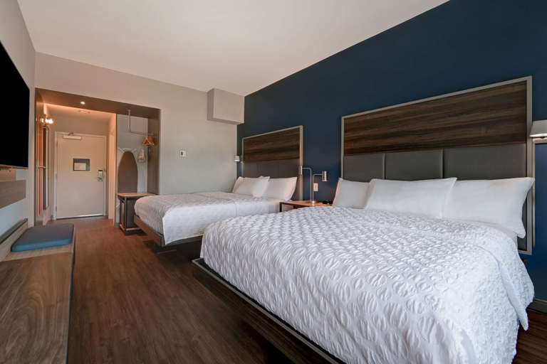 Bedroom 3, Tru by Hilton Mooresville, Iredell
