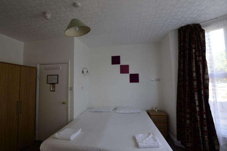 Bedroom 2, Park Hotel, London