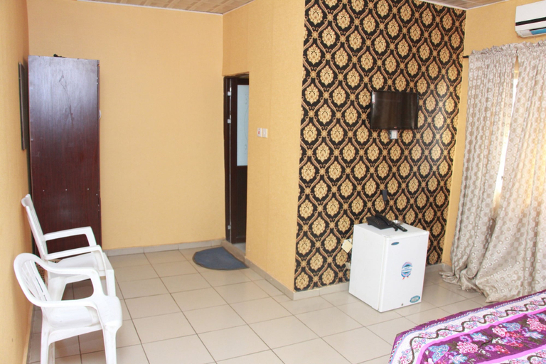Bathroom 5, Abatete Guest House, AbujaMun