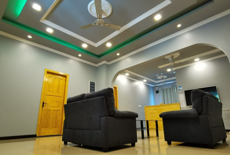 Others 5, Rihiveli Inn
