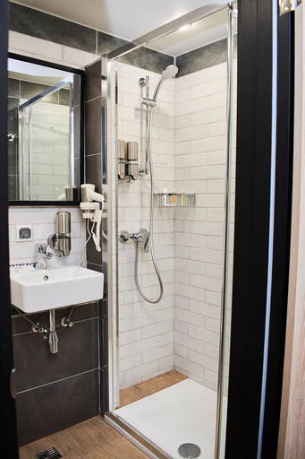 Bathroom, X-Room, Murom