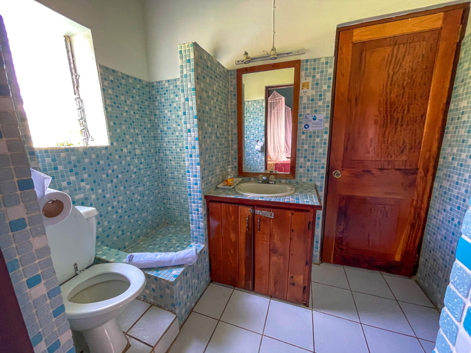 Bathroom 4, Hermitage Terrace