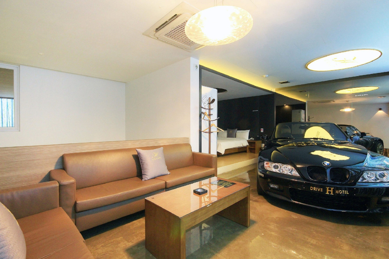 Others 5, H Drive Hotel, Iksan