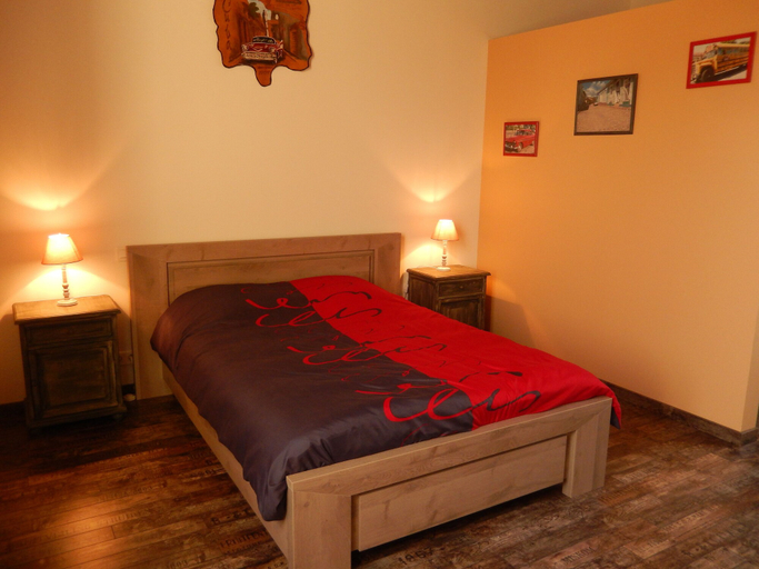 Bedroom 2, Les Chambres de Manou, Vendée
