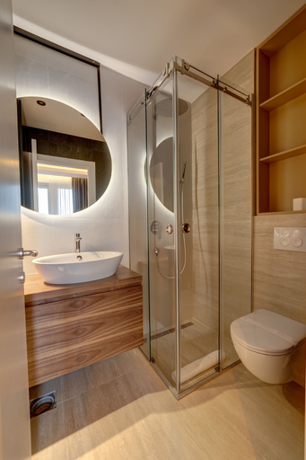 Bathroom 4, Black Pearl Luxury Suites, Belgrade