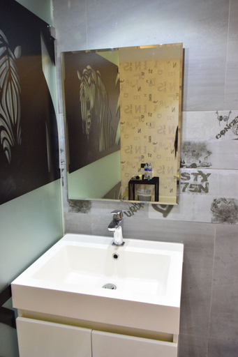 Bathroom 5, Double Five - Hostel, Wattana