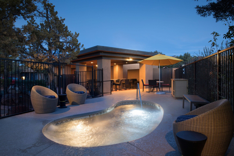 Sport & Beauty 5, Sky Rock Sedona, a Tribute Portfolio Hotel, Yavapai