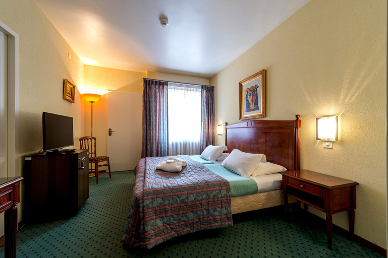 Bedroom 3, Hotel Churchill, Genève