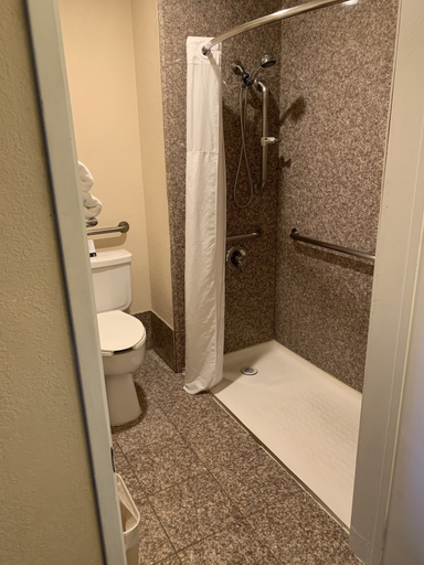 Bathroom 4, Quality Inn Temecula Valley Wine Country, Riverside
