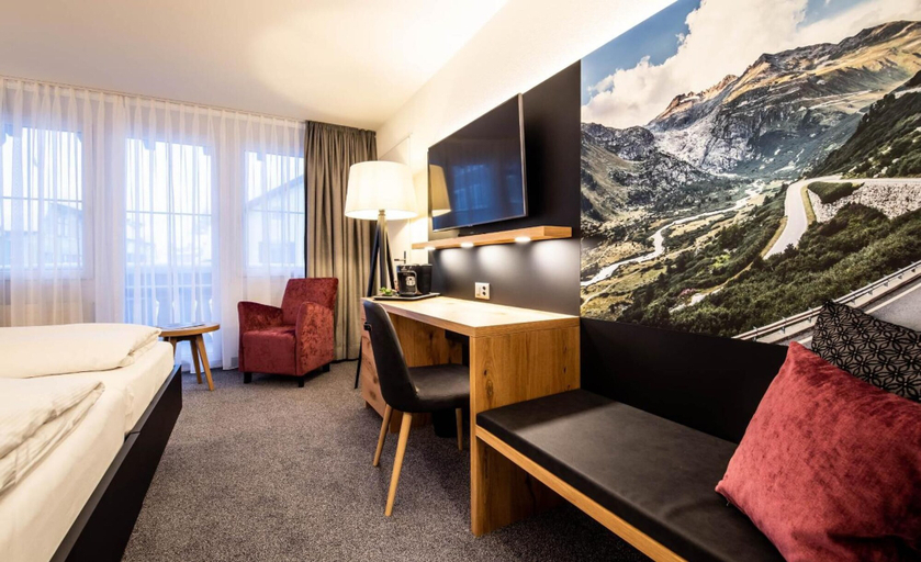 Bedroom 3, Alpenhotel Schlüssel, Uri