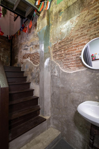 Bathroom, Sip N' Camp - Hostel, Samphantawong