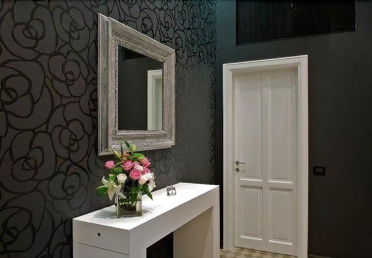 Bathroom, Castiglia, Palermo