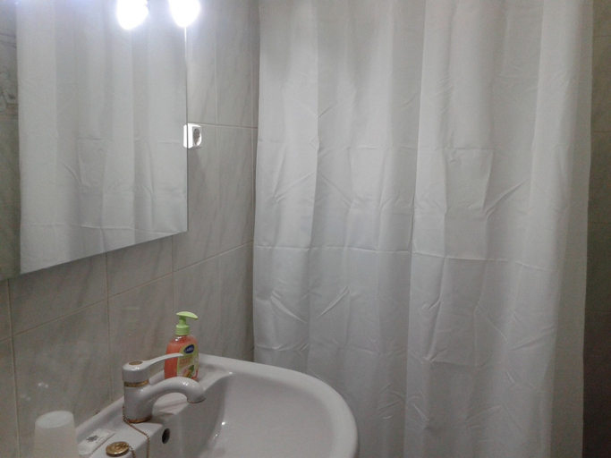 Bathroom 5, Casa do Trovador, Tomar