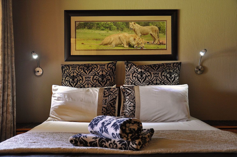 Bedroom 3, Ukutula Lodge & Game Reserve, Bojanala