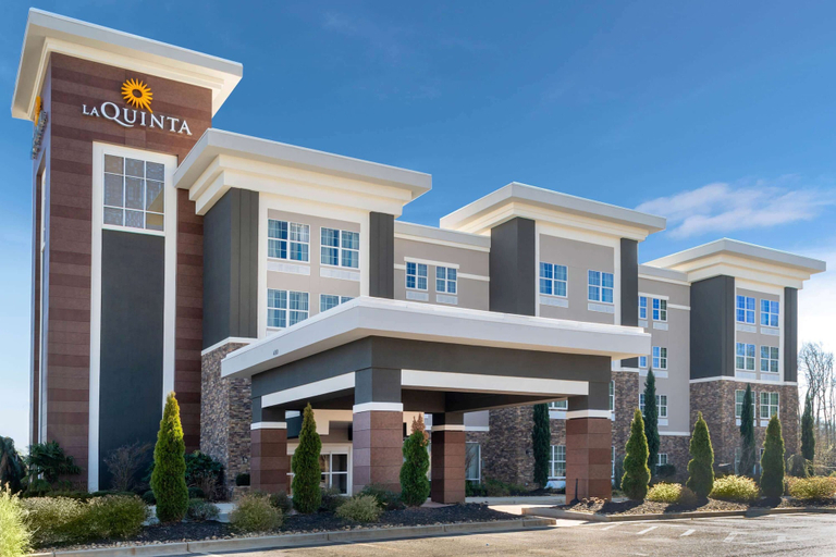Exterior & Views 2, La Quinta Inn & Suites by Wyndham Forsyth, Monroe