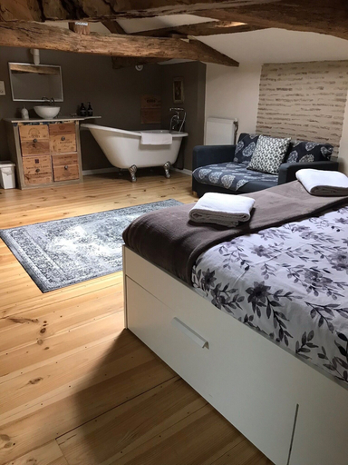 Bedroom 3, Chambres d'Hôtes Rouge Bordeaux, Gironde