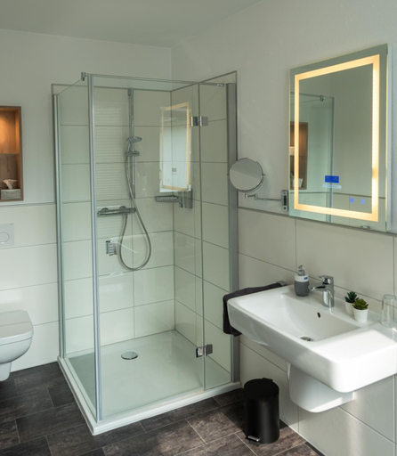 Bathroom 3, Hotel Am Dalwigker Tor, Waldeck-Frankenberg