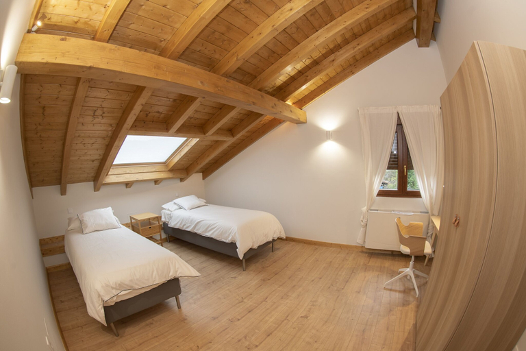 Bedroom 2, Apartamentos Los Picos de Europa, Cantabria