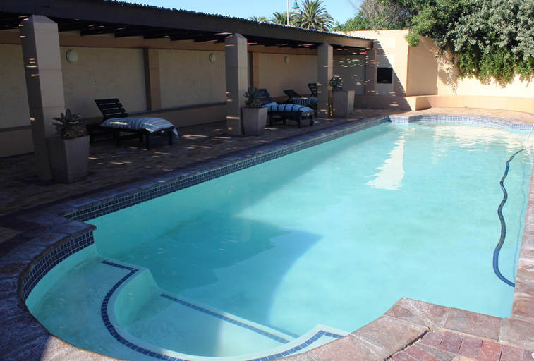Sport & Beauty, Mulligan, Langebaan 10-sleeper, West Coast