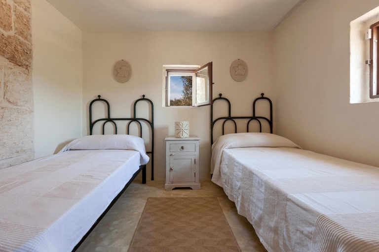 Bedroom 3, Villa Marchesini, Brindisi
