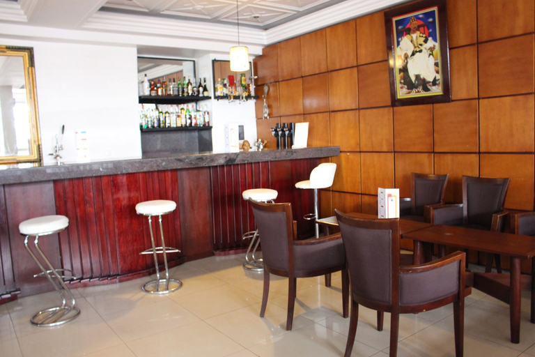Food & Drinks 5, Lewat Hotel, Wouri